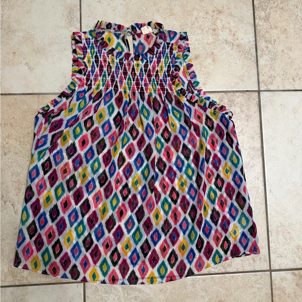 Gap- Multicolor Diamond Print Sleeveless Blouse